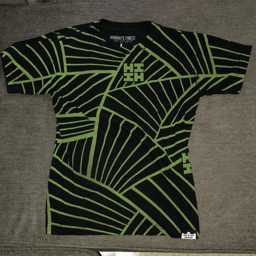 Hawaii’s finest “ Aina line” 2015 women shirt